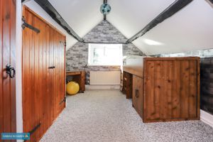 Bedroom- click for photo gallery